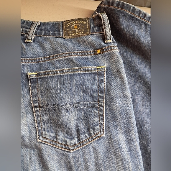 Lucky Brand Blue Jeans The Art Of The Blue Jean Size 6/28 - Picture 12 of 15